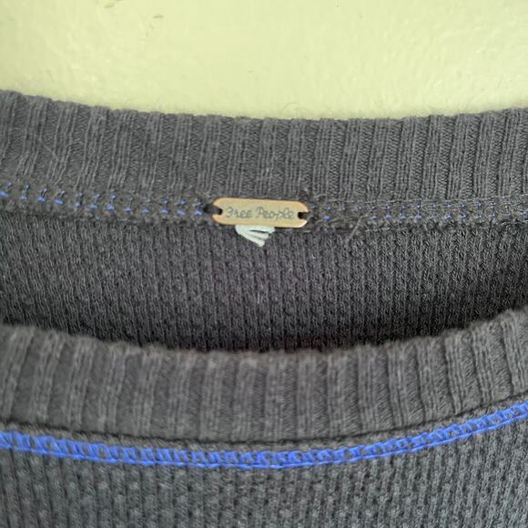 Free People In The Mix Cuff Detail Women Shirt Size M Blue Crochet Thermal Boho - Picture 4 of 6